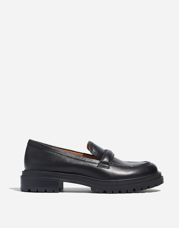 The Bradley Lugsole Loafer in Leather TRUE BLACK