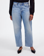 The Curvy Darted Barrel-Leg Jean in Edmonson Wash EDMONSON WASH