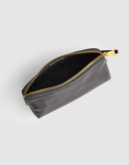 The Makeup Pouch in Leather TRUE BLACK