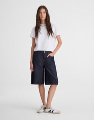 The V-Waist Bermuda Short in Airy Denim RINSE WASH