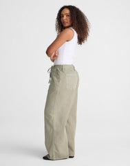 The Curvy Ultimate Wide-Leg Pant in Airy Denim SAGEBRUSH