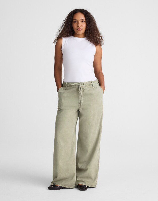 The Curvy Ultimate Wide-Leg Pant in Airy Denim SAGEBRUSH