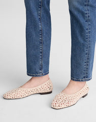 The Mylie Glove Flat in Crochet VINTAGE KHAKI