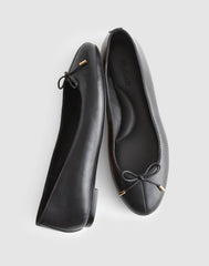 The Hester Flat TRUE BLACK