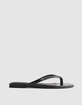 The Iggy Thong Sandal in Leather TRUE BLACK