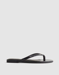 The Iggy Thong Sandal in Leather TRUE BLACK