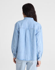 The Denim Easy Shirt in Laguna Wash MAUI WASH