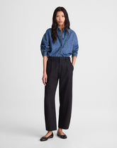The Short Barrel-Leg Pant in Drapey Twill TRUE BLACK