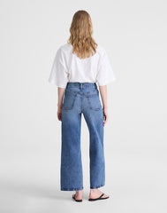 The Short Wide-Leg Crop Jean in Super Stretch Denim ONEIDA WASH