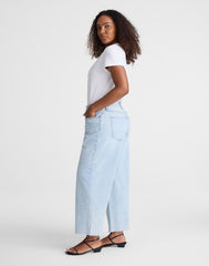 Curvy Low-Slung Baggy Crop Jeans in Foster Wash FOSTER WASH