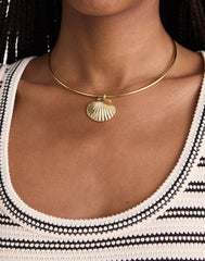 Shell Wire Choker Necklace ANTIQUE GOLD