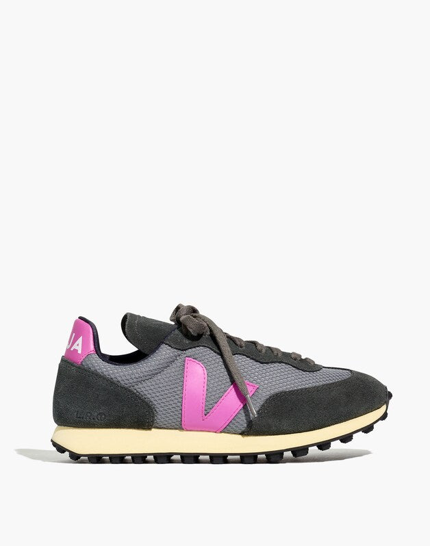Veja&trade; Rio Branco Sneakers CONCRETE ULTRAVIOLET
