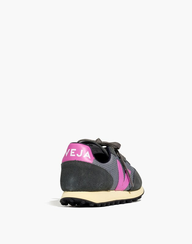 Veja&trade; Rio Branco Sneakers CONCRETE ULTRAVIOLET