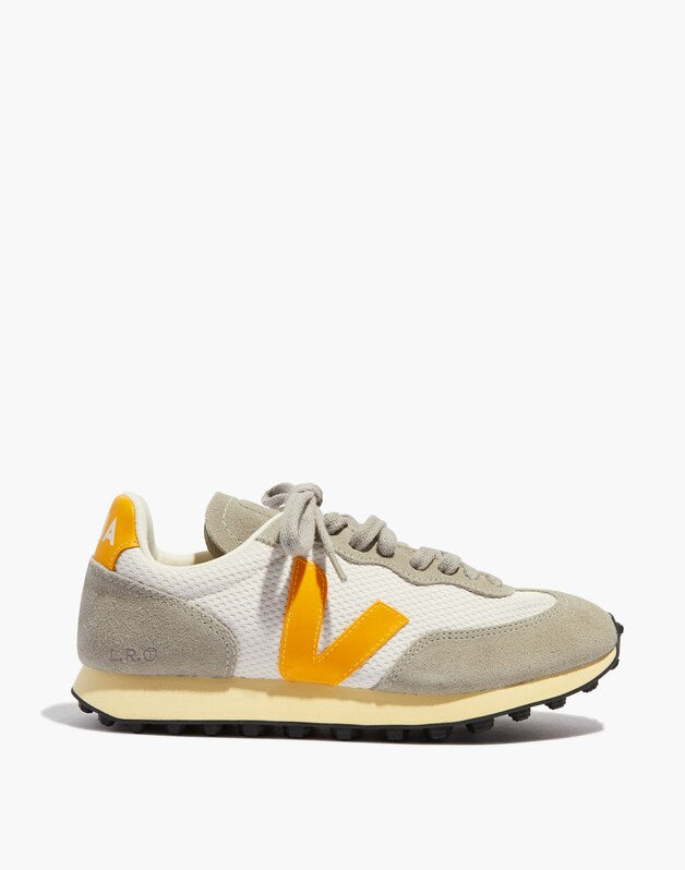 Veja&trade; Rio Branco Sneakers GRAVEL OURO