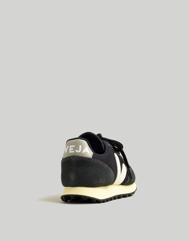 Veja&trade; Rio Branco Sneakers BLACK WHITE OXFORD GREY