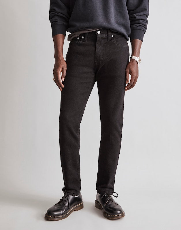 Athletic Slim Jeans in Black Wash BLACK