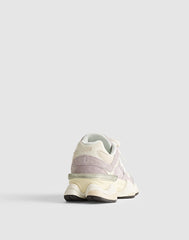New Balance&reg; Unisex 9060 Sneakers GREY