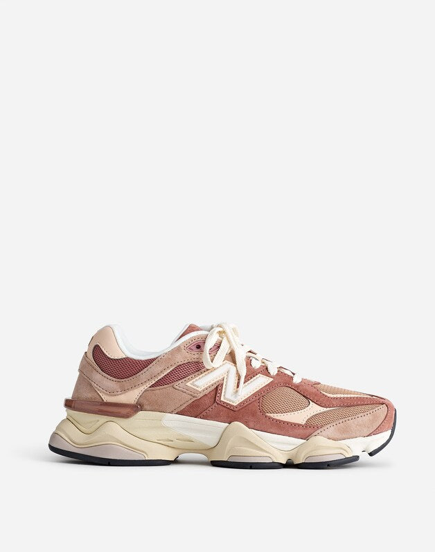 New Balance&reg; Unisex 9060 Sneakers SPARROW