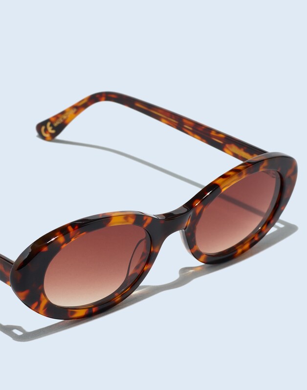 Russell Oval Sunglasses AFTERGLOW RED TORT