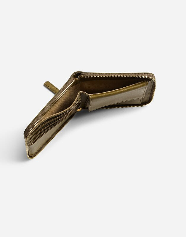 The Essential Zip Wallet in Leather MOSS