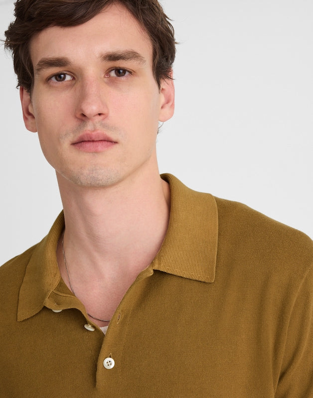 Three-Button Sweater Polo in Garment Dye FADED BIRCH