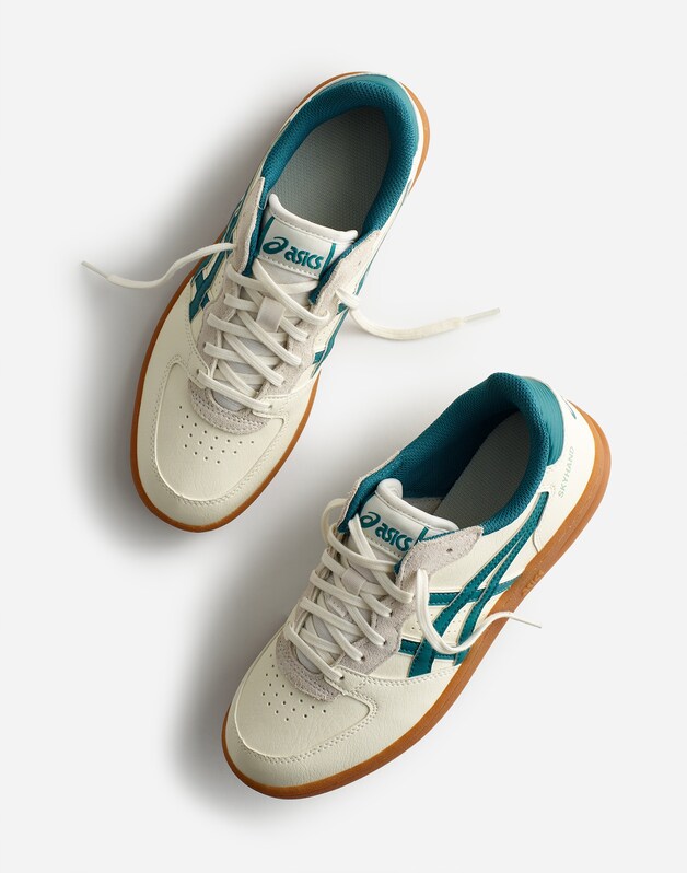 Asics&reg; Skyhand OG Sneakers CREAM RAINY LAKE