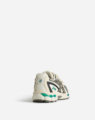 Asics&reg; Unisex Gel-NYC 2055 Sneakers PALE OAK TRUFFLE GREY