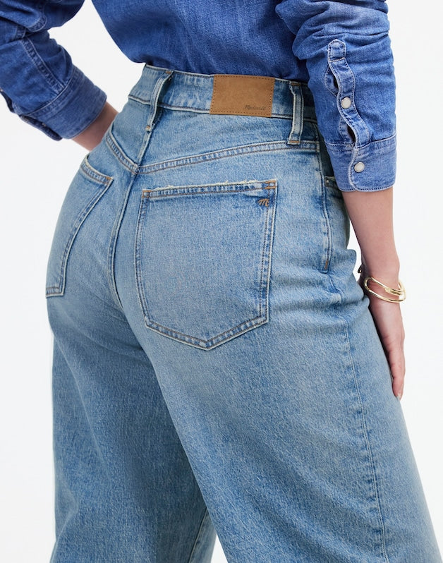The Petite Curvy Perfect Vintage Wide-Leg Jean in Enmore Wash ENMORE WASH