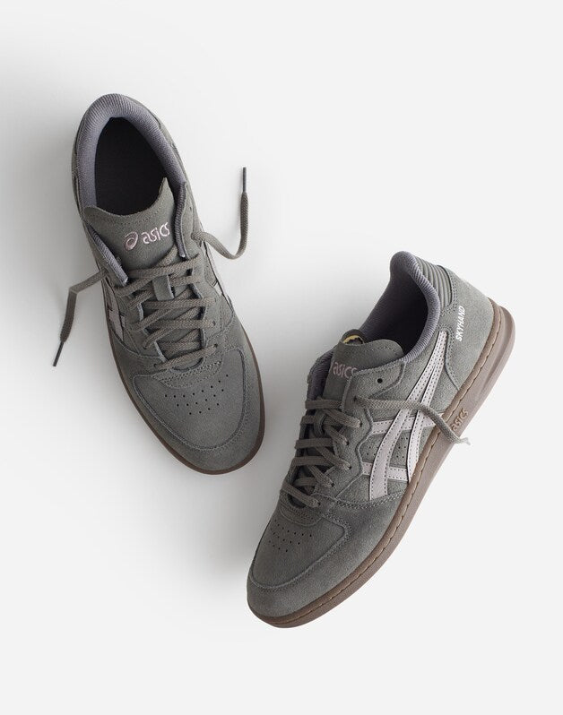Asics&reg; Skyhand OG Sneakers TRUFFLE GREY STEEPLE GREY