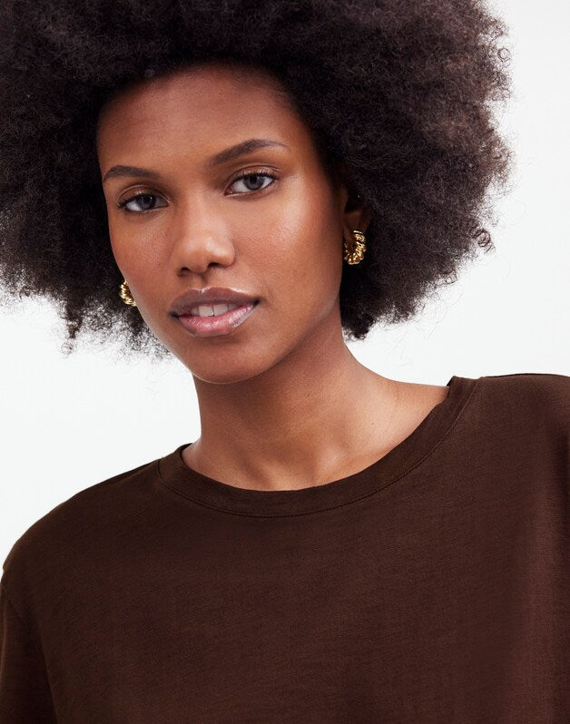 The Easy Crop Crewneck Tee in Soft Slub DARK CAROB