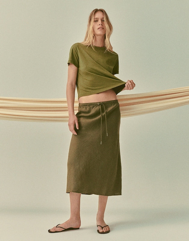 The Easy Crop Crewneck Tee in Soft Slub CHATEAU OLIVE