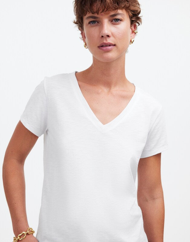 The Easy V-Neck Tee in Soft Slub EYELET WHITE