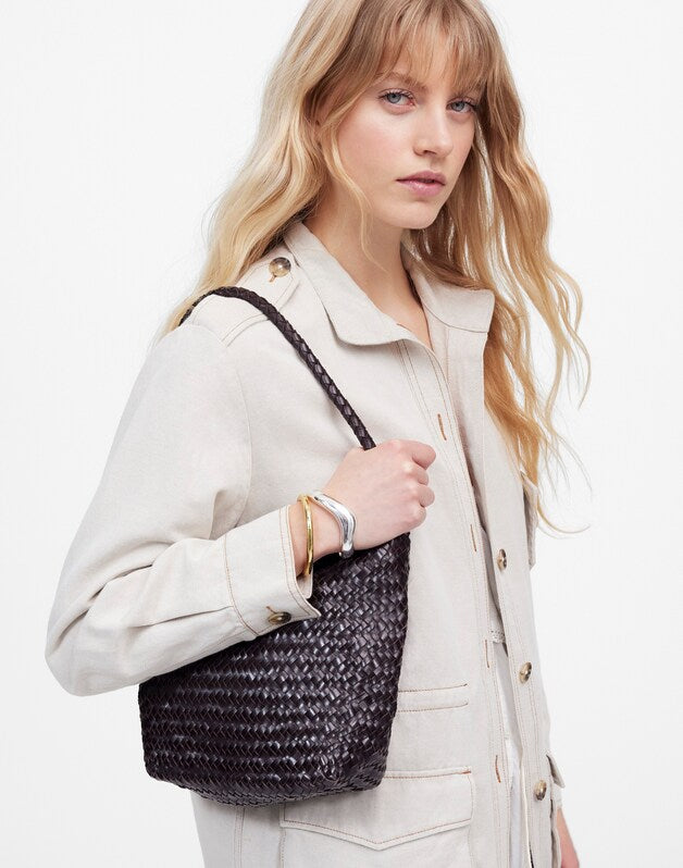The Signature Woven Shoulder Bag COFFEE BEAN