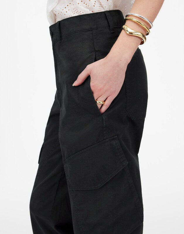 The Barrel-Leg Utility Pant in Garment-Dyed Twill JET BLACK