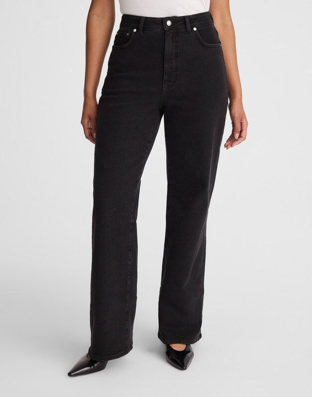 The Curvy Wide-Leg Jean in Super Stretch Denim BLACK FROST