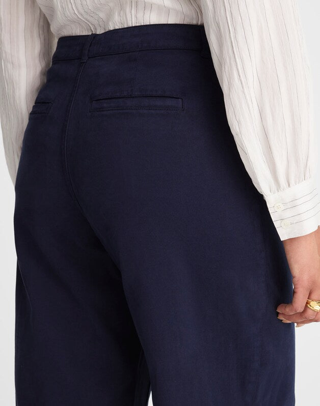 The Curvy Wide-Leg Pant in Garment-Dyed Twill MIDNIGHT NAVY