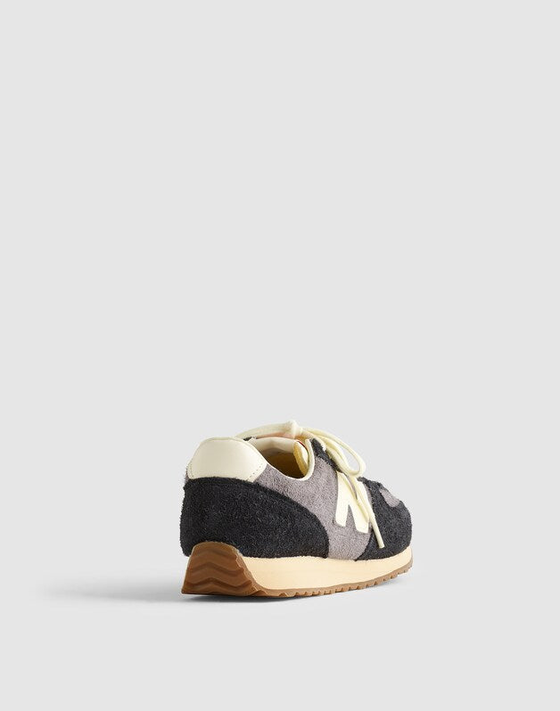 New Balance&reg; Unisex 471 Sneakers CASTLEROCK BLACK