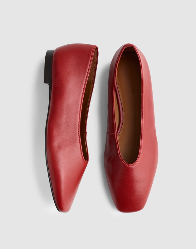 The Mylie Ballet Flat in Leather WILD CRANBERRY