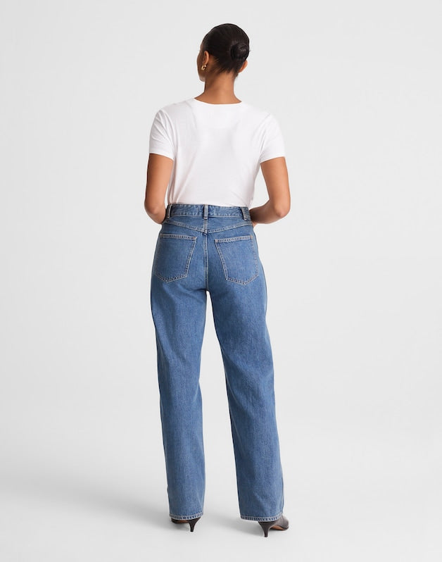 The Curvy Cleo Straight Jean in Petersburg Wash PETERSBURG WASH