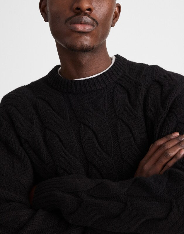 Cable-Knit Crewneck Sweater JET BLACK