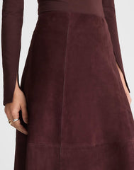 Seamed Midi Skirt in Suede DEEP PLUM
