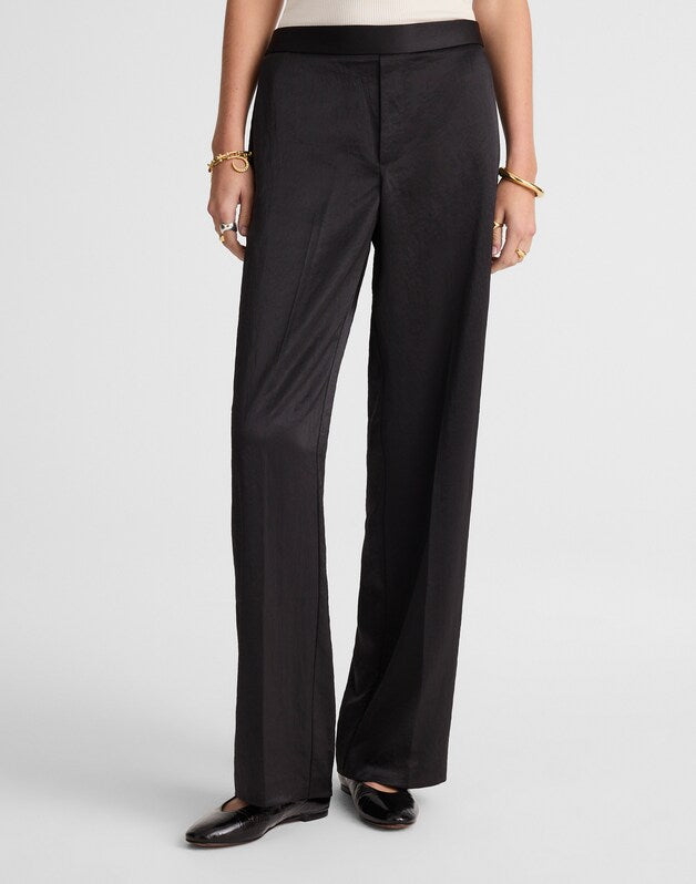 The Easy Pull-On Pant in Satin JET BLACK