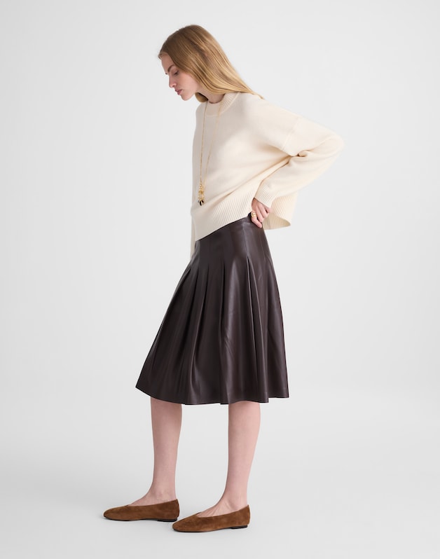 Pleated Midi Skirt in Faux Leather DARK CHICORY