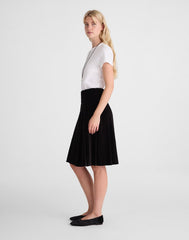 Pleated Midi Skirt in Velvet BLACK