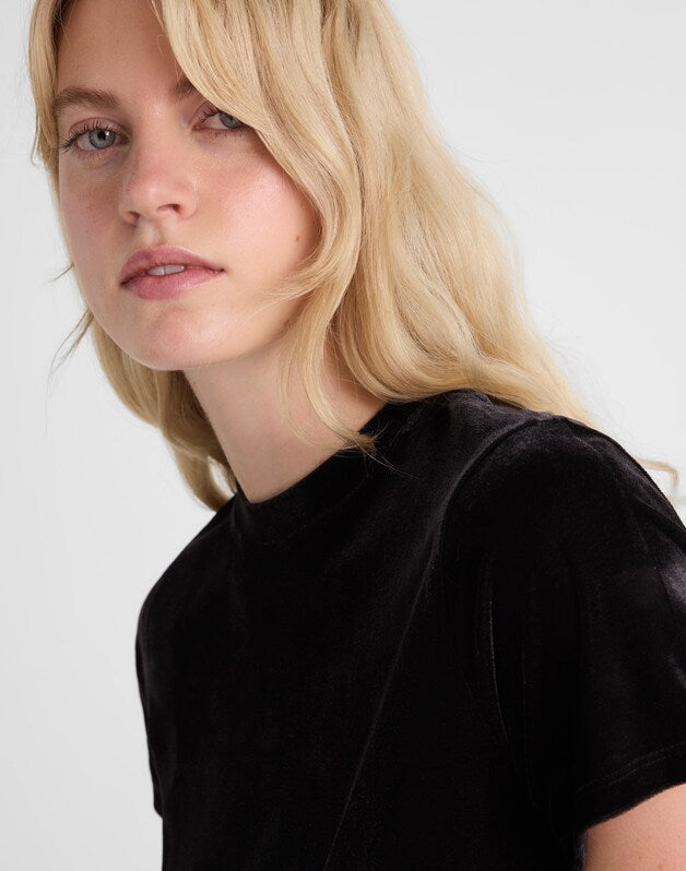 The Relaxed Tee in Velvet JET BLACK