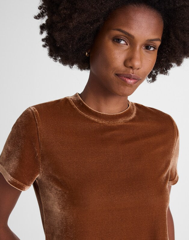 The Relaxed Tee in Velvet PECAN SHELL