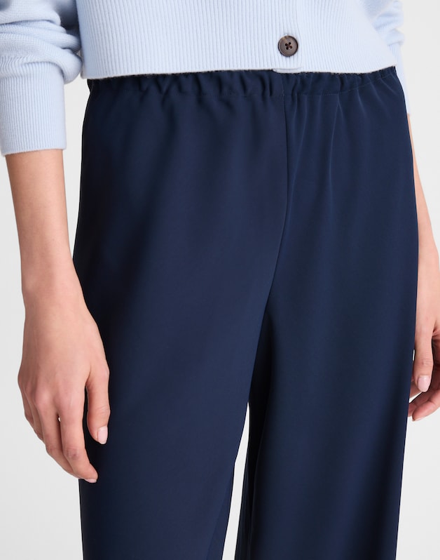 Pull-On Pants in Crepe CLASSIC NAVY