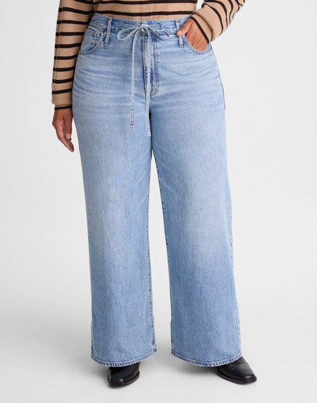 The Plus Ultimate Wide-Leg Jean in Airy Denim RAEBROOK WASH