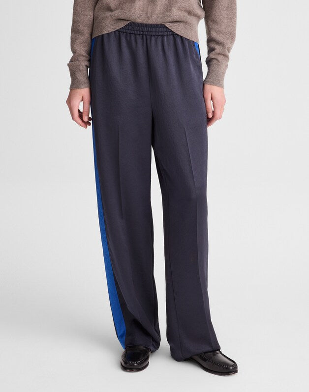 The Easy Pull-On Track Pant in Satin CLASSIC NAVY