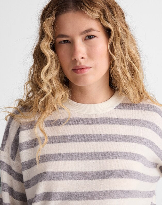 Rib-Stitch Crewneck Sweater in Cashmere IVORY AND HTHR GREY STRIPE